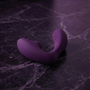 Zijaanzicht Meissa vibrator toont ergonomisch ontwerp met gebogen vorm voor G-spot stimulatie