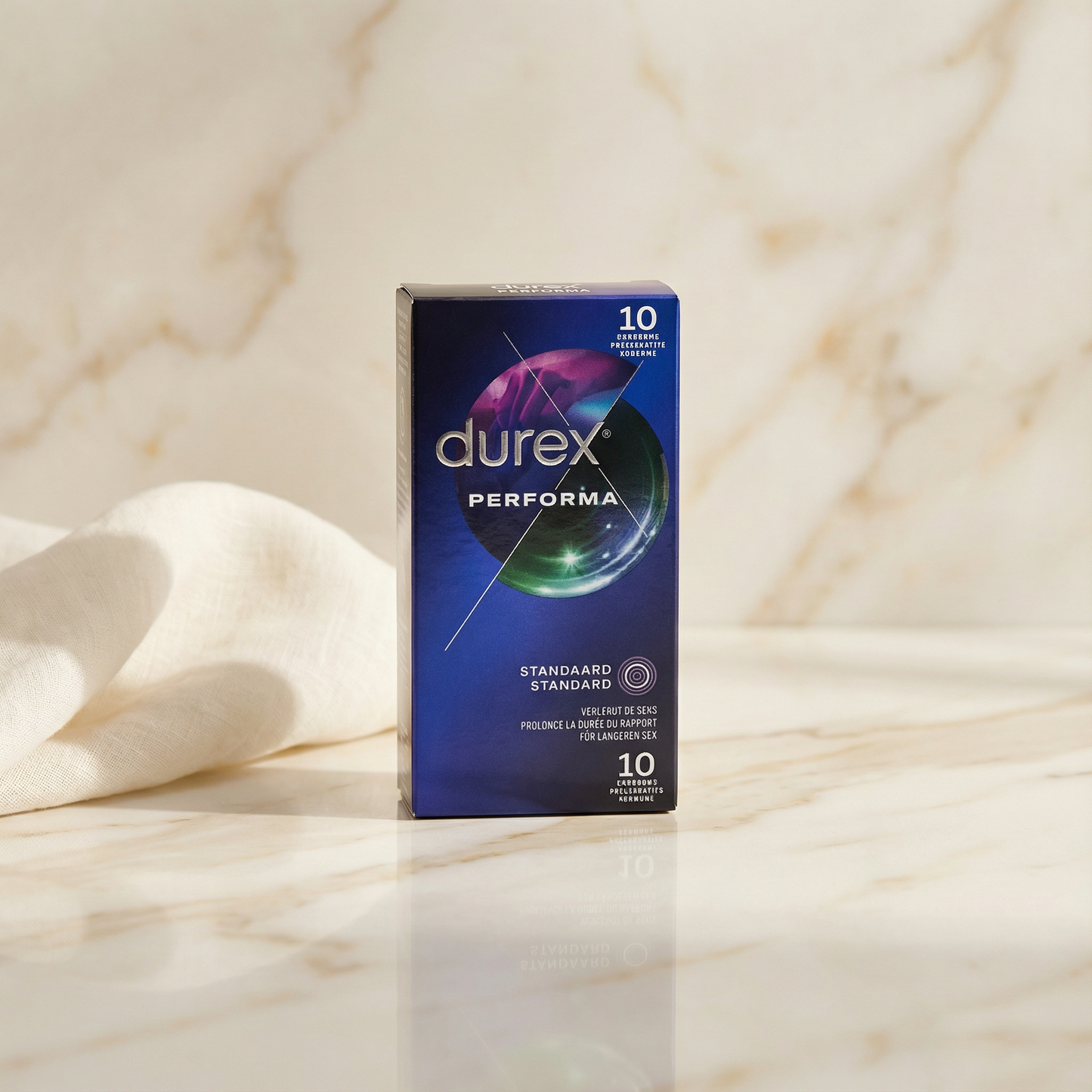 Durex Performa condoomverpakking zijaanzicht met productinformatie en merknaam zichtbaar