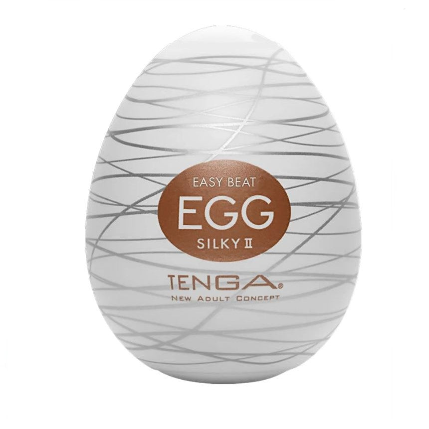 Tenga-Egg Silky 2 van De Paarse Keizerin op witte achtergrond met elegante vormgeving